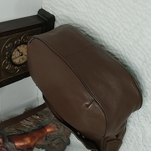 Marc Jacobs Bags gold accents - Picture 4 of 15